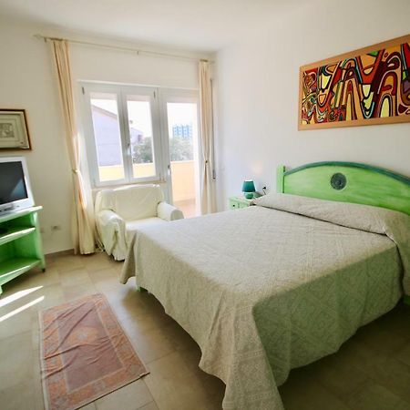 Casa Degli Ospiti Hotel ออลเบีย ภายนอก รูปภาพ